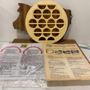 Hunky Bill’s Little Perogie Maker Made in Canada 10" diameter